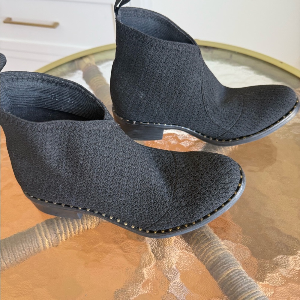 NEW Charleston Black Ankle Boots
